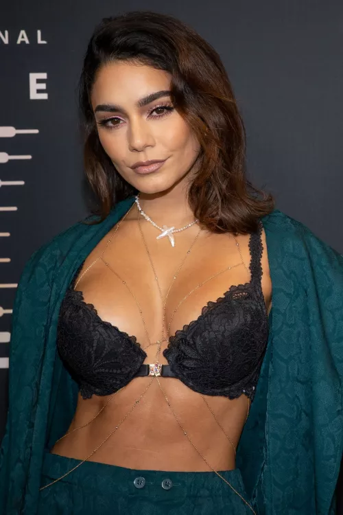 I'd get weird for Vanessa Hudgens I'd get weird for Vanessa Hudgens