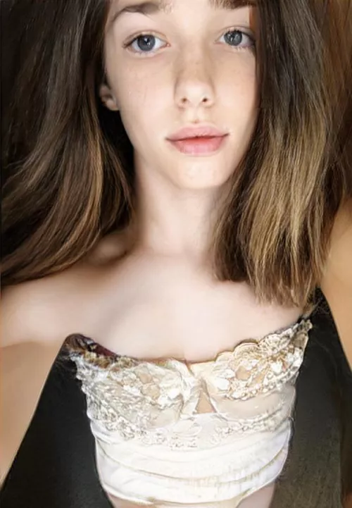 Iβd look a lot better covered in your cum Iβd look a lot better covered in your cum