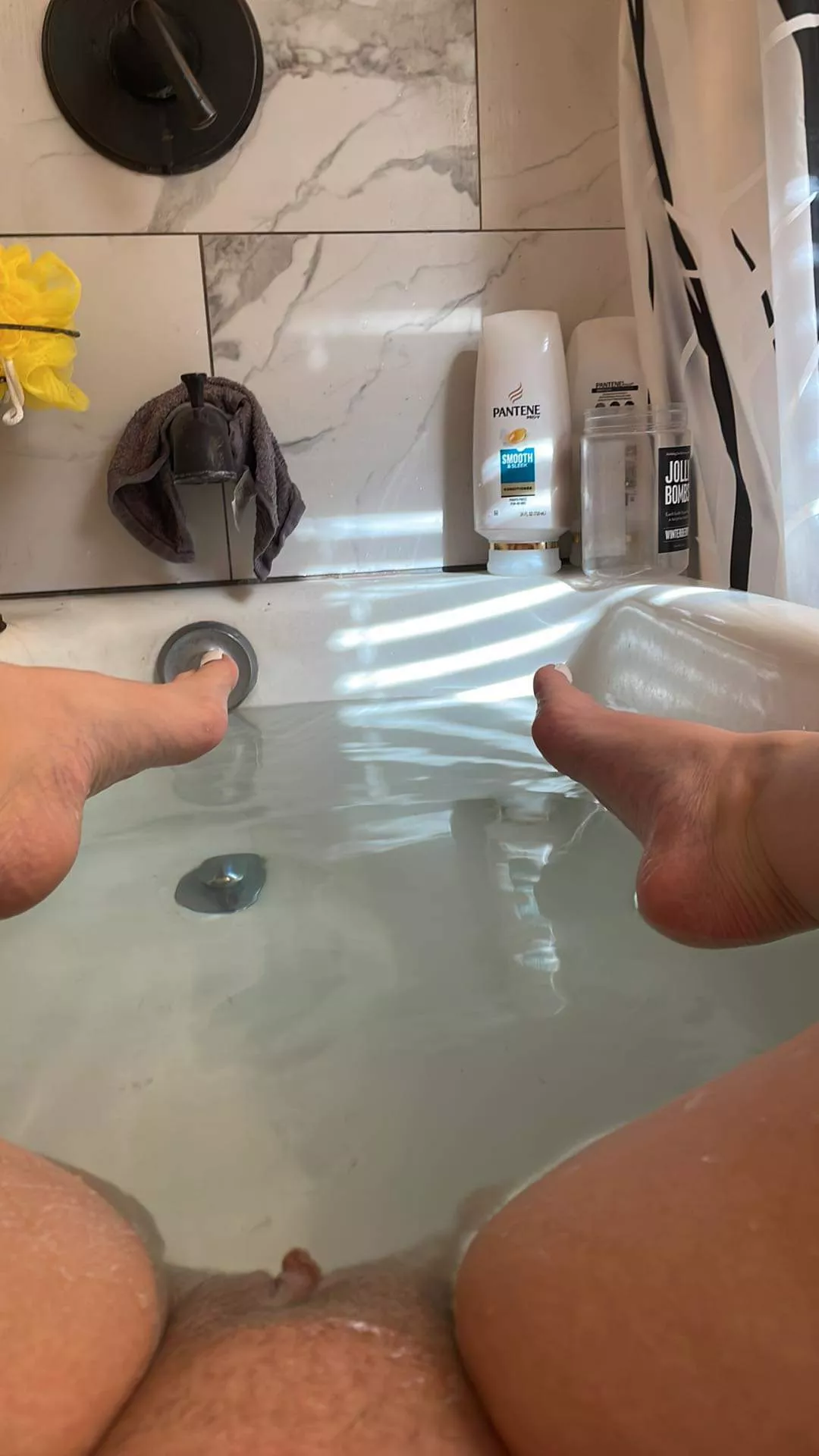 I'd love for someone to bathe me right now...it would make me feel so spoiled I'd love for someone to bathe me right now...it would make me feel so spoiled