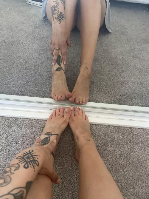 Iβd rather you massage my tattβd up feet..