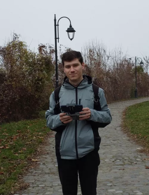 I'd taken my drone out for a test flight and took a nice photo 😄 welp, at least i hope it's nice 😅