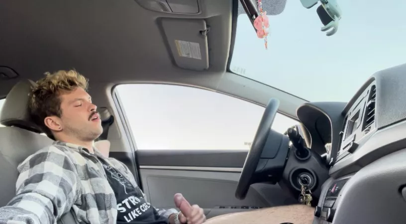 Idk why I always get so horny in my car Idk why I always get so horny in my car