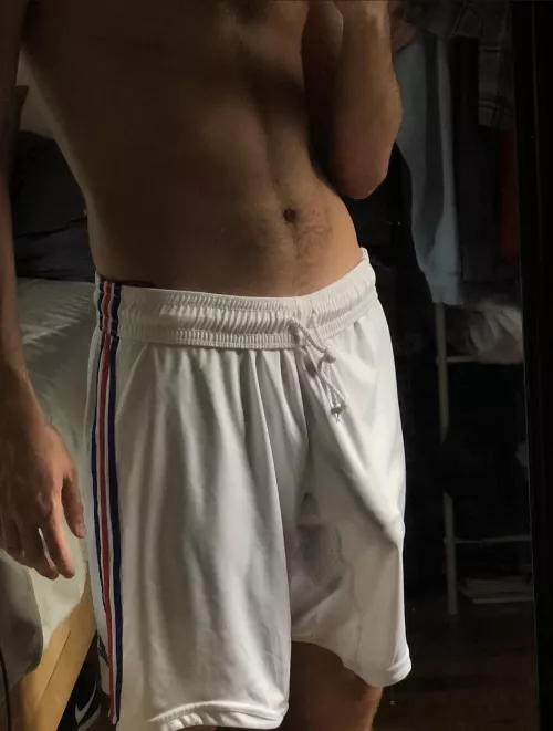 If any small cute girls are interested in keeping me company message me:)