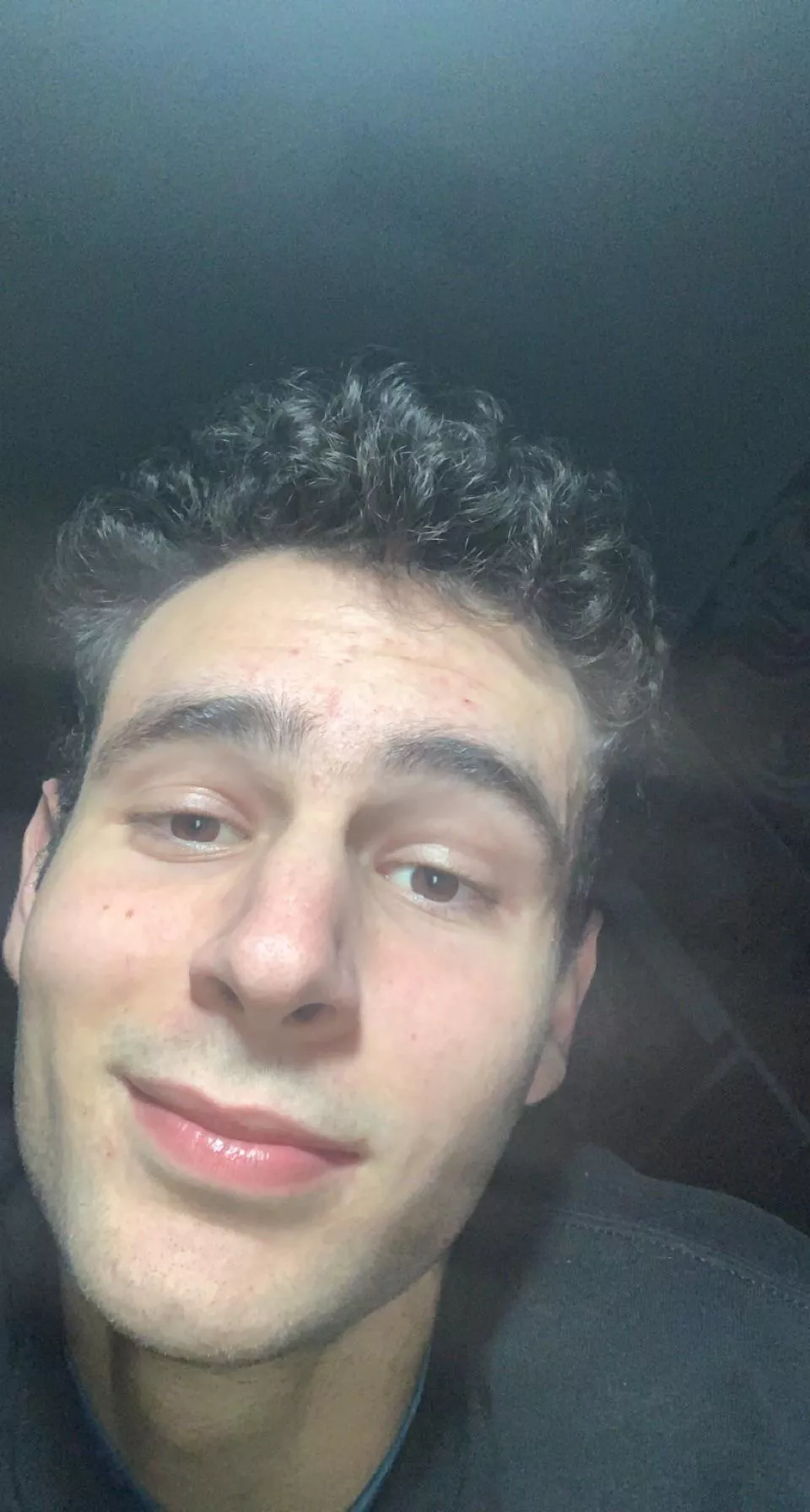 If anybody’s going through something difficult tonight, I’d like to remind you your current situation isn’t forever, no matter how much it feels like it is. We all move on eventually, you can do this! Enjoy the present as much as you can :) ❤️ 