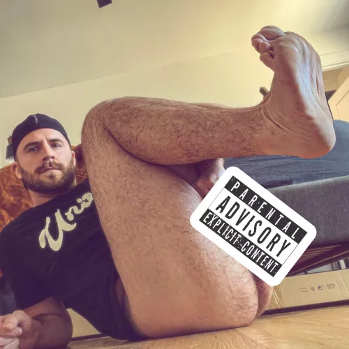 If anyone is ever gonna fuck me, itβs going to be after tonguing my hole until itβs sloppy wet and then hard and raw while they suck on my feet. π