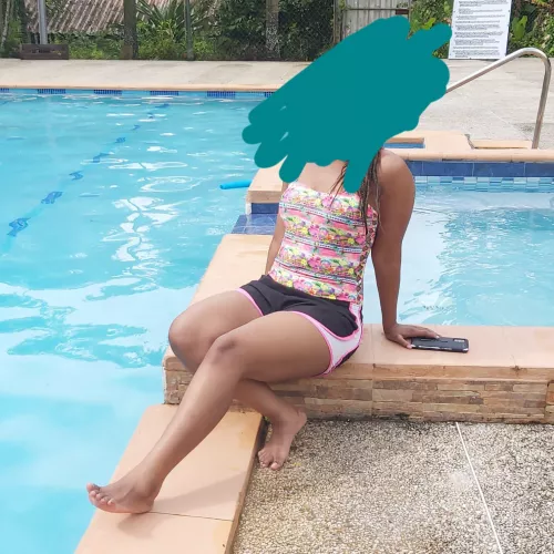 If anyone is interested in chatting and sharing dirt pics of your family members hmu in my dm I got a lot of pics of my cousin I'm willing to share and trade with someone If anyone is interested in chatting and sharing dirt pics of your family members hmu in my dm I got a lot of pics of my cousin I'm willing to share and trade with someone