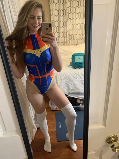 If captain marvel wore thigh high socks If captain marvel wore thigh high socks