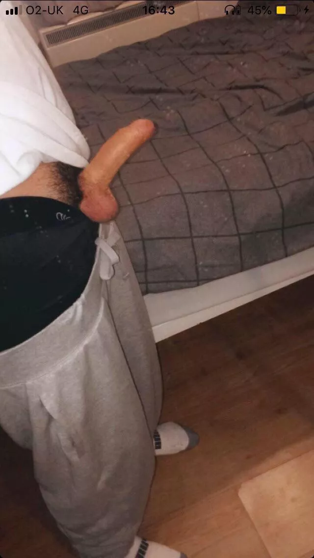 if i asked nicely would you suck my cock 😌😊😈 dm me