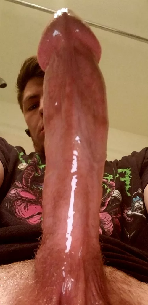 If i get 100 likes and comments i might become an online exhibitionist.