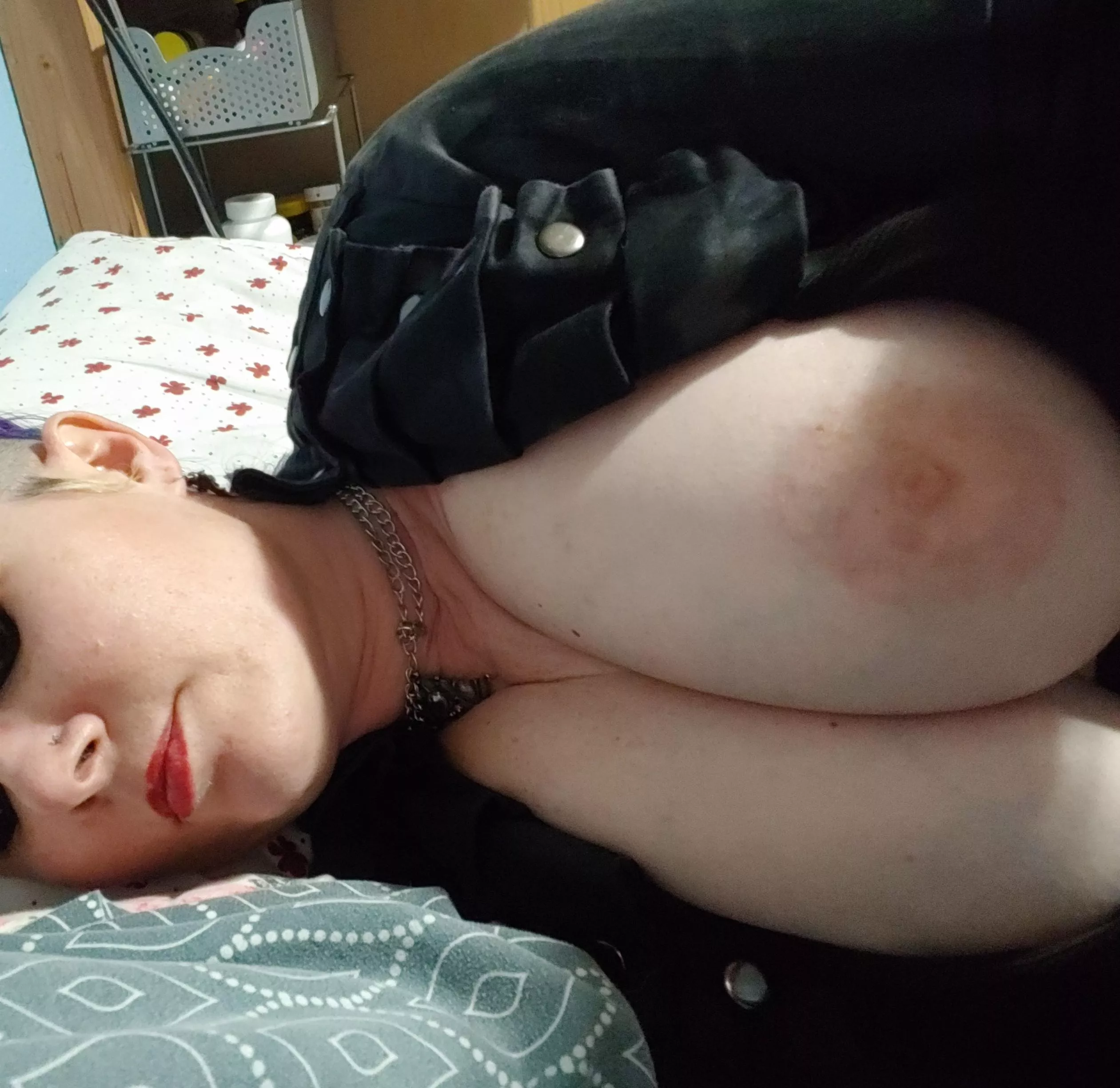 If I let you handle these titties what would you do with them? ๐๐ฉ๐ฆ If I let you handle these titties what would you do with them? ๐๐ฉ๐ฆ