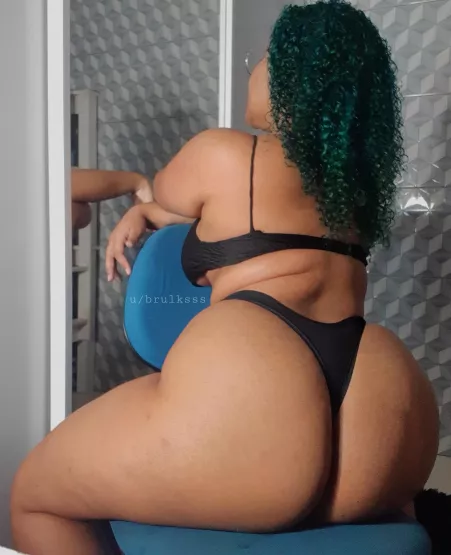 If I was your roommate would you fuck me? If I was your roommate would you fuck me?