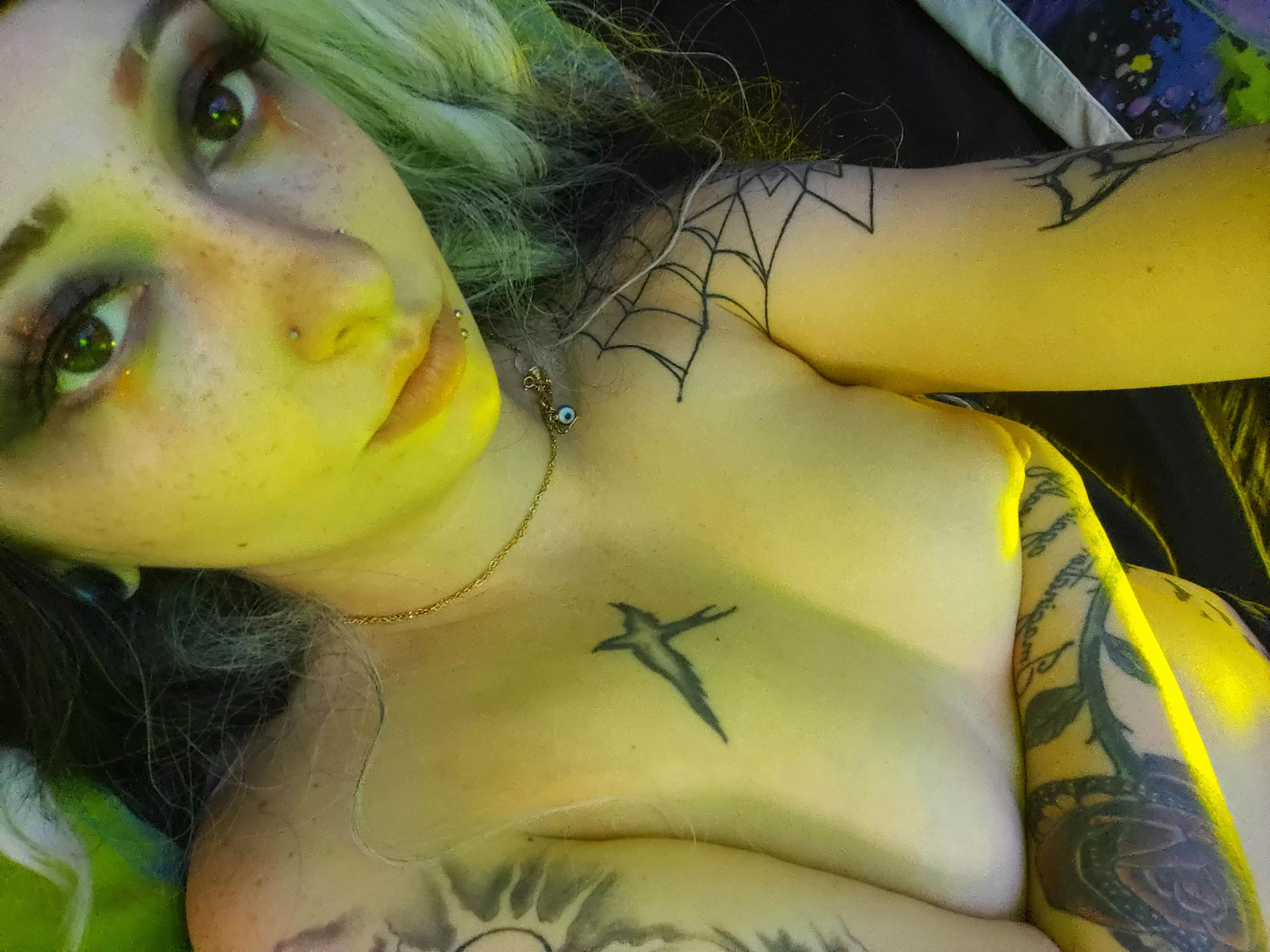 If I'm not pale idk what is 😏 If I'm not pale idk what is 😏