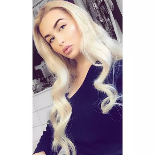 If one person would compliment me it would make my day <3