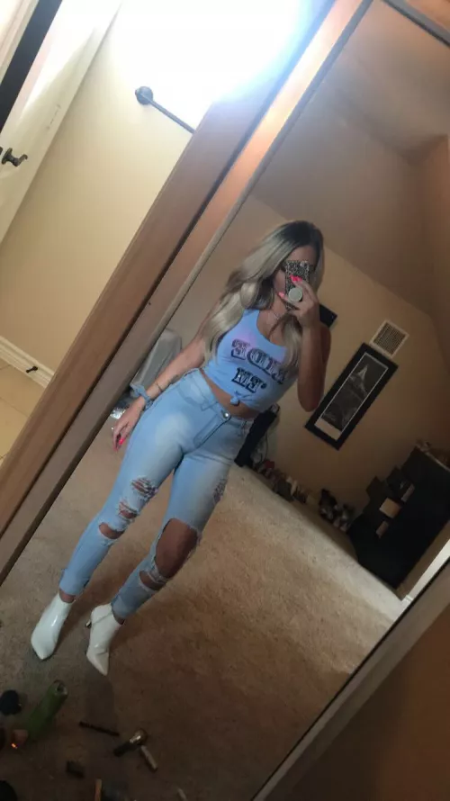 if she don’t suck your dick right hmu I’m always available. if she don’t suck your dick right hmu I’m always available.