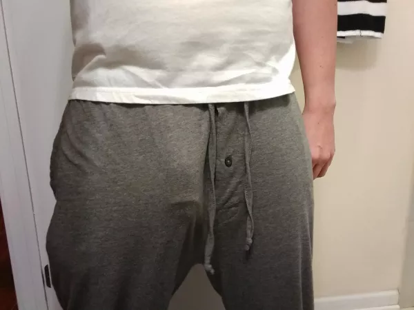 If the IT guy comes to check out your computer in his grey sweats, what do you do? If the IT guy comes to check out your computer in his grey sweats, what do you do?