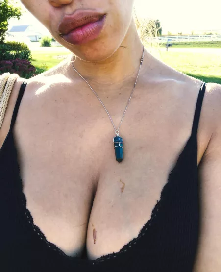 If this is me after an ice cream bar, imagine what I look like after sucking your cock 🙈😛