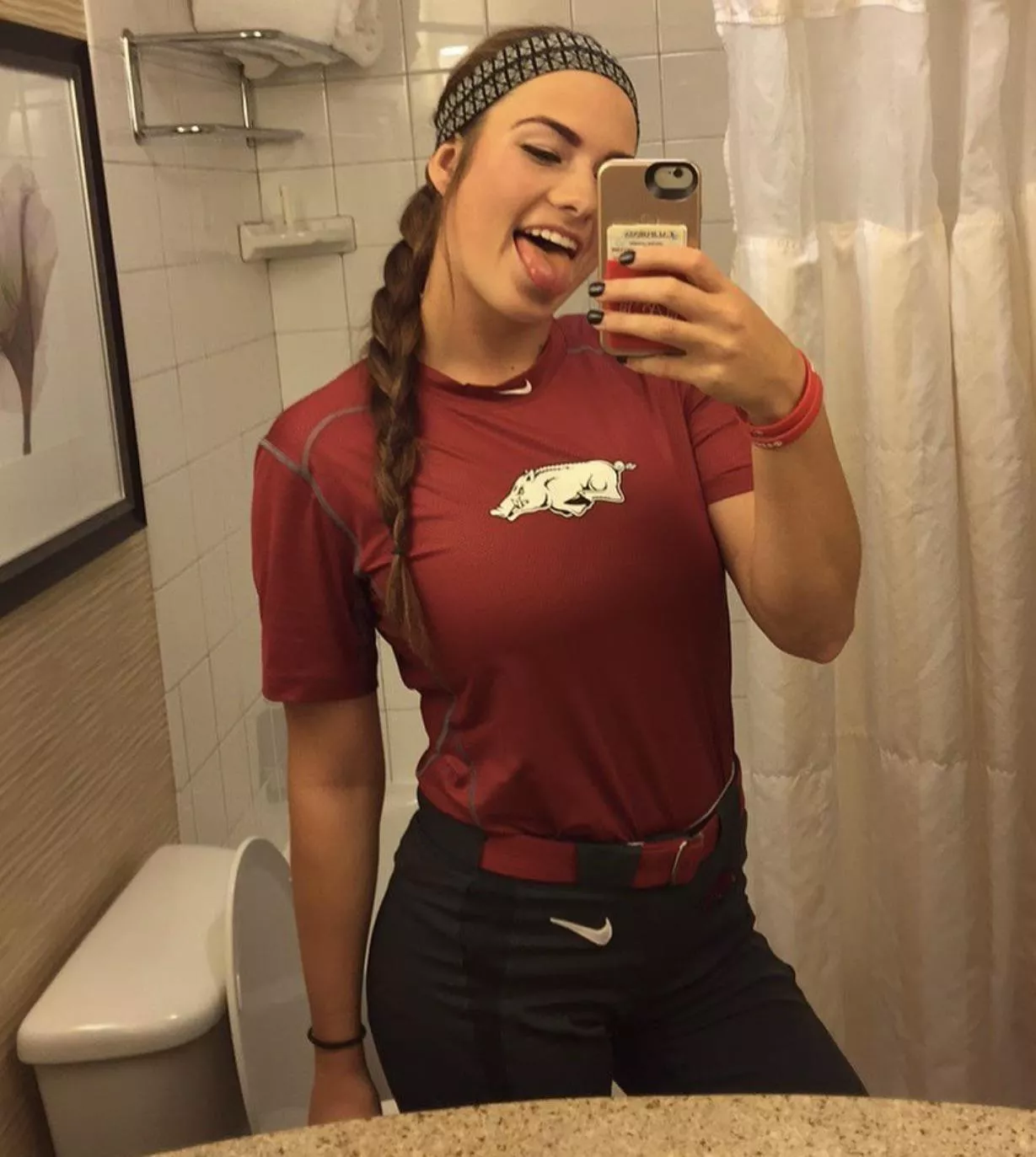 If u can trib her DM me If u can trib her DM me