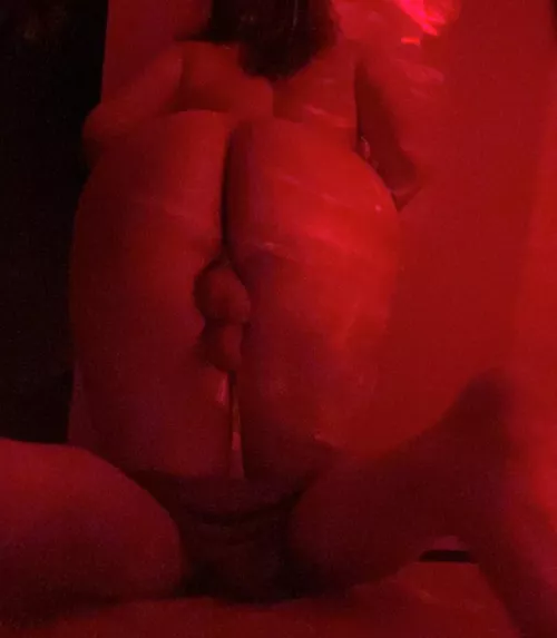 ⬆️ if u would want to give me valentines day dick :3