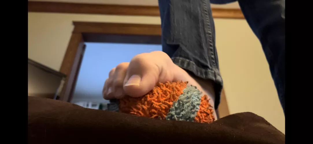 If we were roommates, would you let me wake you up like this? 😛