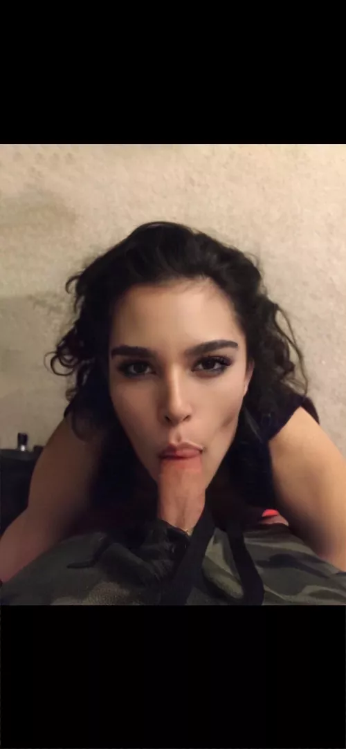 If you greet your man any other way when he gets home. You are doing it wrong 🥰🤤💦 If you greet your man any other way when he gets home. You are doing it wrong 🥰🤤💦