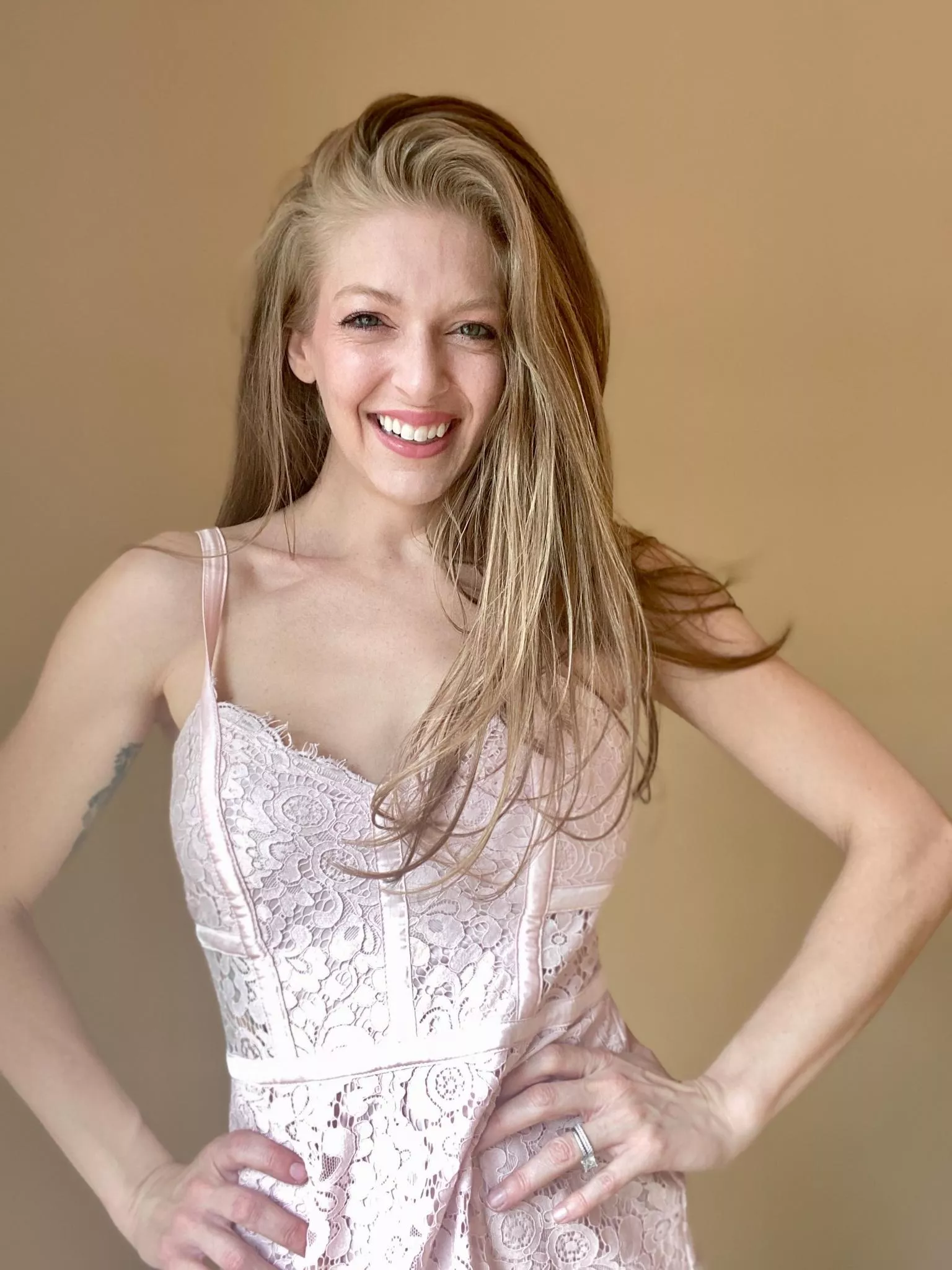 If you love hot moms! (@thejensensplay) [Instagram]