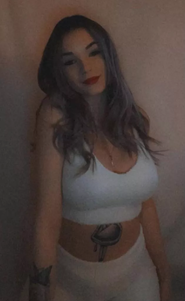 if you sort by new i owe you a titfuck (;