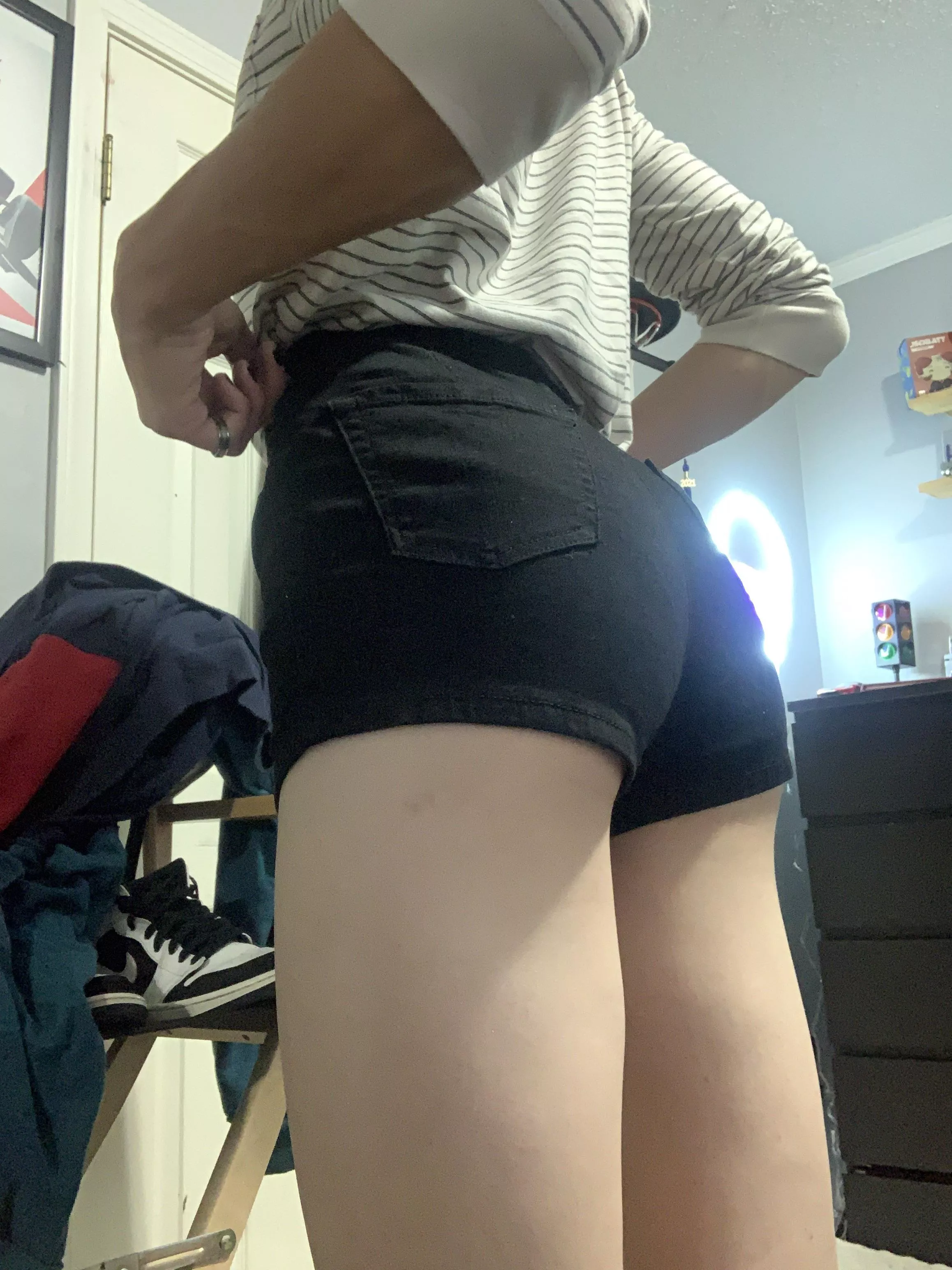 If you sort by new I’ll let you grab it :)