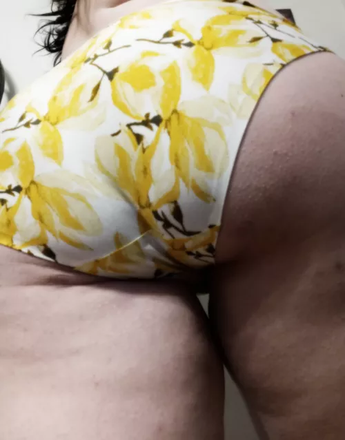 If you were a flower, youβd be a damnnn-delion.