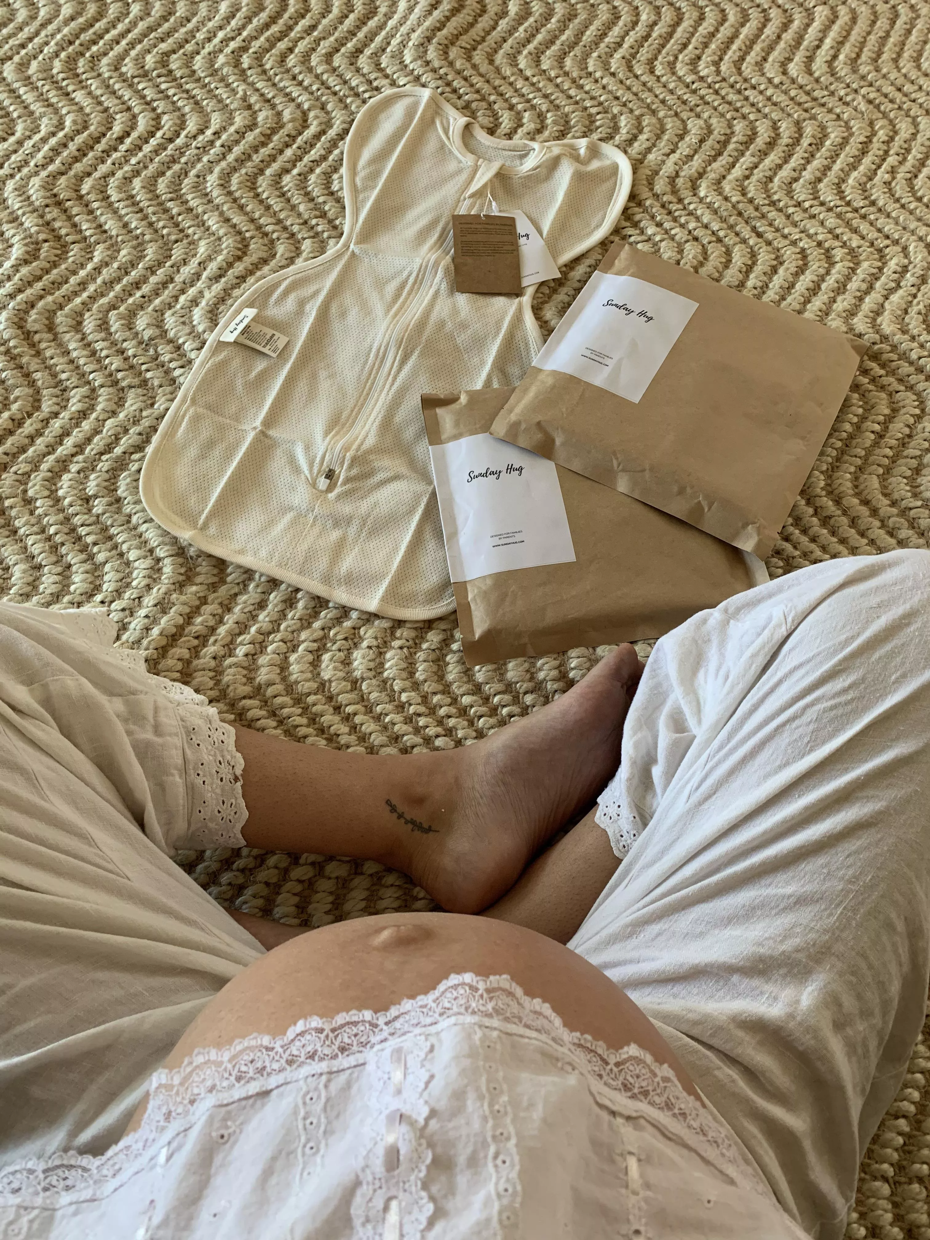 If you’d like to help out a pregnant, soon to be mama, my Patreon is linked in comments 🤍 If you’d like to help out a pregnant, soon to be mama, my Patreon is linked in comments 🤍