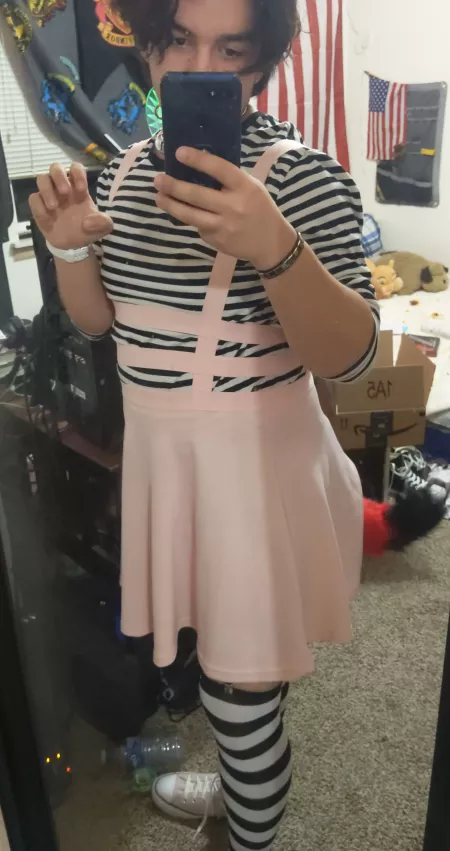 I-I'm sorry that I'm too chubby to really look like a femboy 🥺 I-I'm sorry that I'm too chubby to really look like a femboy 🥺