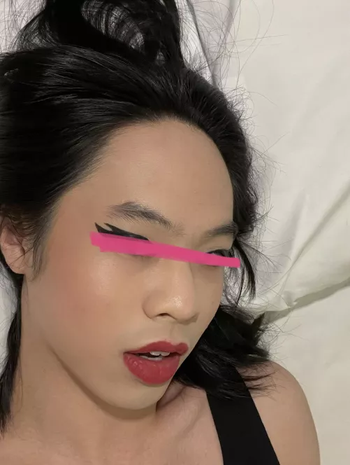 I’ll be a good girl🤍