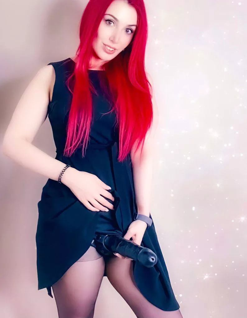 Ill be ringing in the New Years with a sexy little midnight pegging. HBU?