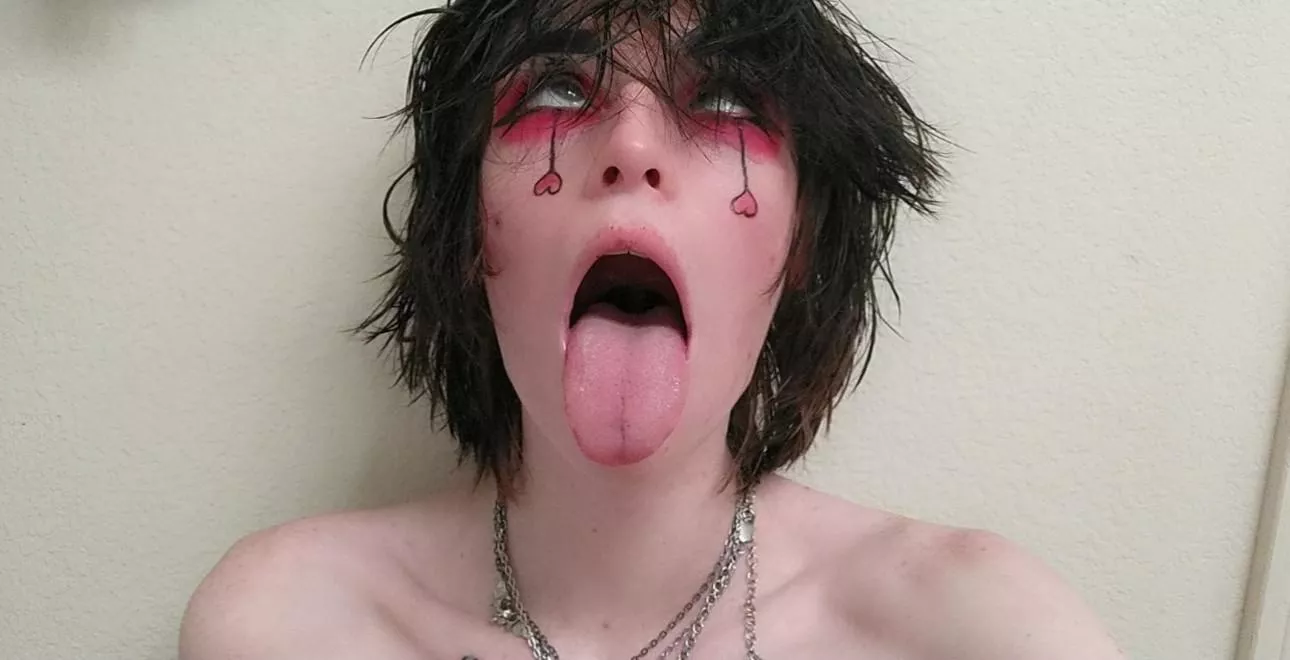 I'll be your good little cum bucket