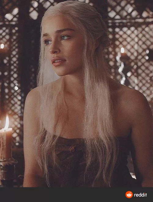 I'll feed anyone who plays Emilia Clarke or Amanda Seyfried for me