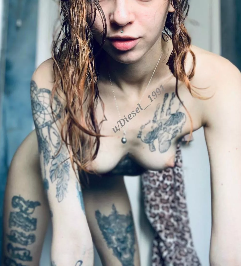 I'll just wait like this for you 😏 [OC]