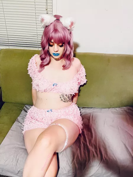 I’ll send you nudes if my thicc goth body turns you on I’ll send you nudes if my thicc goth body turns you on