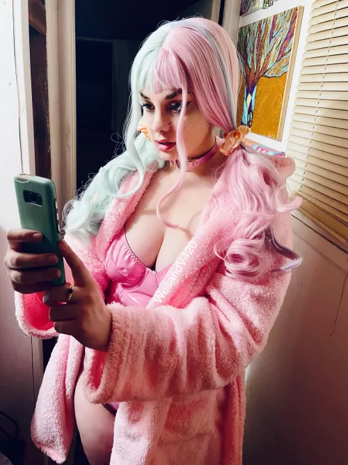 I’ll send you nudes if my thick body turns you on