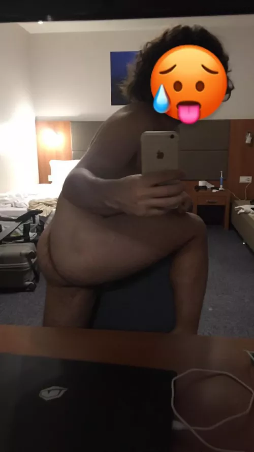 Im 19 yo gay boy Im 19 yo gay boy