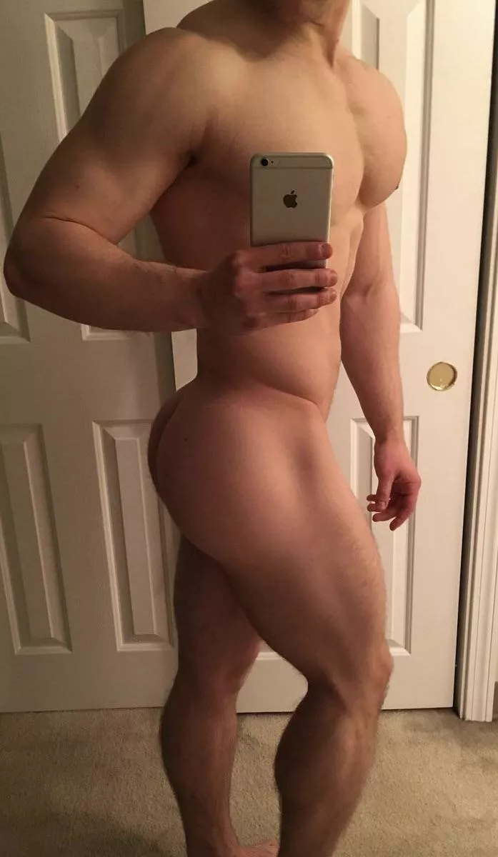 I’m 25 and I’m only 5’7” and my boyfriend, even though he’s 5’4”, constantly tells me my height is a flaw, he prefers taller tops. Are any of you into short tops?