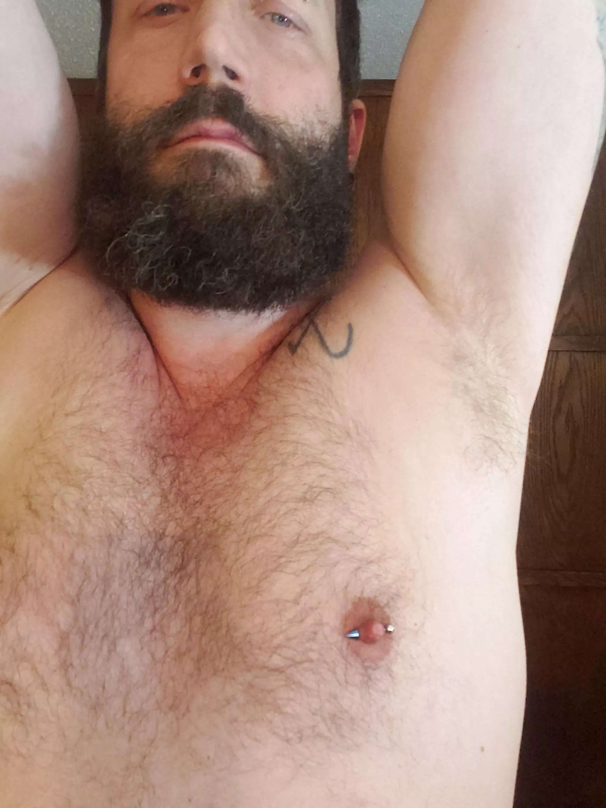 I'm 6'5 and love putting guys' heads on my chest when I hug them I'm 6'5 and love putting guys' heads on my chest when I hug them