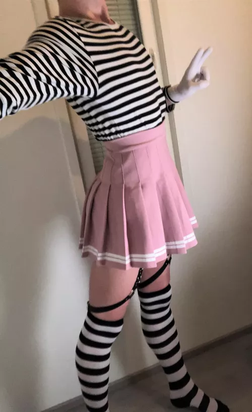 I'm a bit shy, but does anyone wanna game with me? ๐ฅบ๐๐ I'm a bit shy, but does anyone wanna game with me? ๐ฅบ๐๐