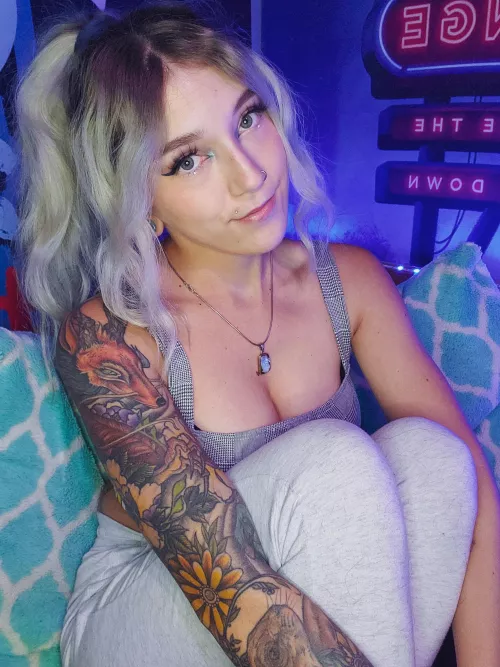 i'm a bit shy, but i just wanted to say goodnight :)