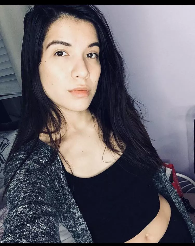 I’m a cuck and look for a bully or anyone to roleplay fucking my girlfriend. DM Me! Or My discord is FlowerWazer#0211