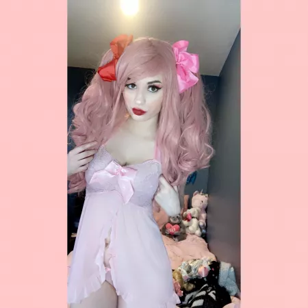 Iβm a dumb doll who needs breast implants πβ¨ I want to be a mindless toy β¨π