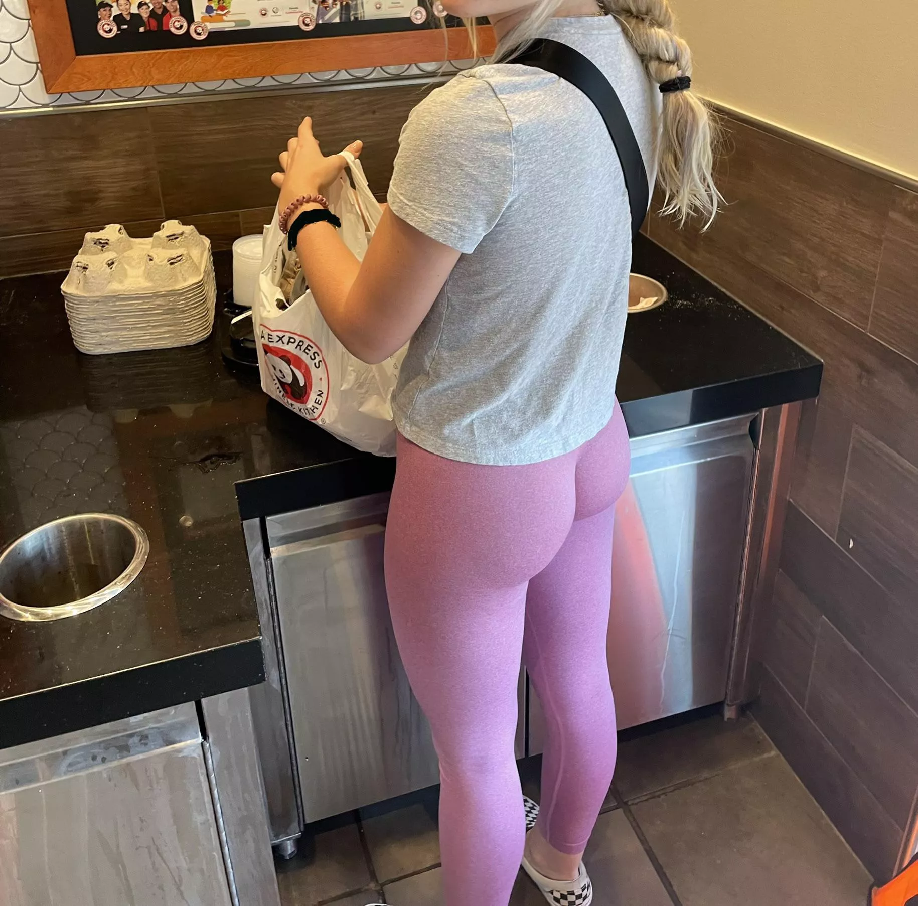 I’m a hoe for some orange chicken🤷🏼‍♀️ [OC]