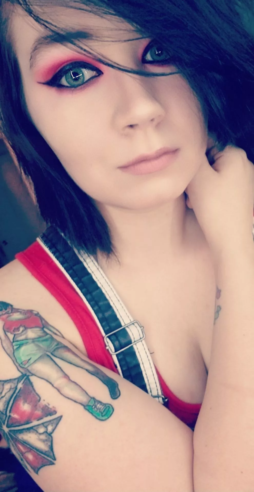 I'm a sucker for eyeshadow (f27) I'm a sucker for eyeshadow (f27)