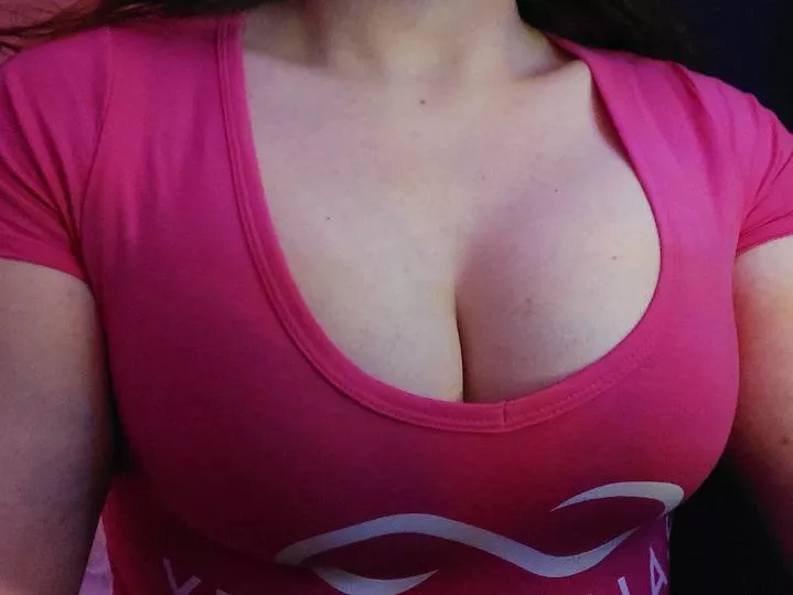 I'm at the big swollen breast stage, why haven't I found a big cock to play with?