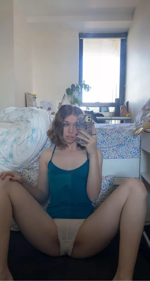 im bored and wanna play with someone ๐ฅบ