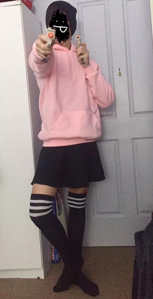 Iโm bored waiting for maid outfit, give me updoot or I go shoot shoot Iโm bored waiting for maid outfit, give me updoot or I go shoot shoot