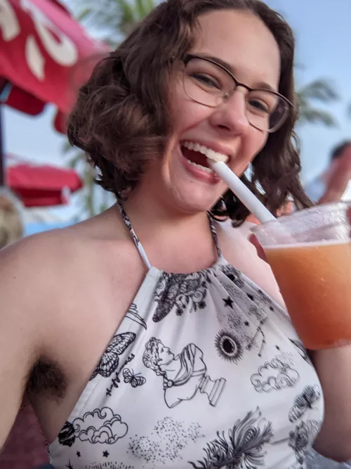 I'm cheersing this sub for celebrating bodies like mine 🎉